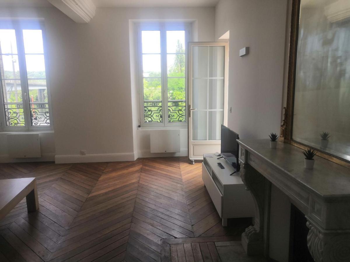 Grand 2P Terrasse Bord De Seine Apartment Mantes-la-Jolie Exterior photo