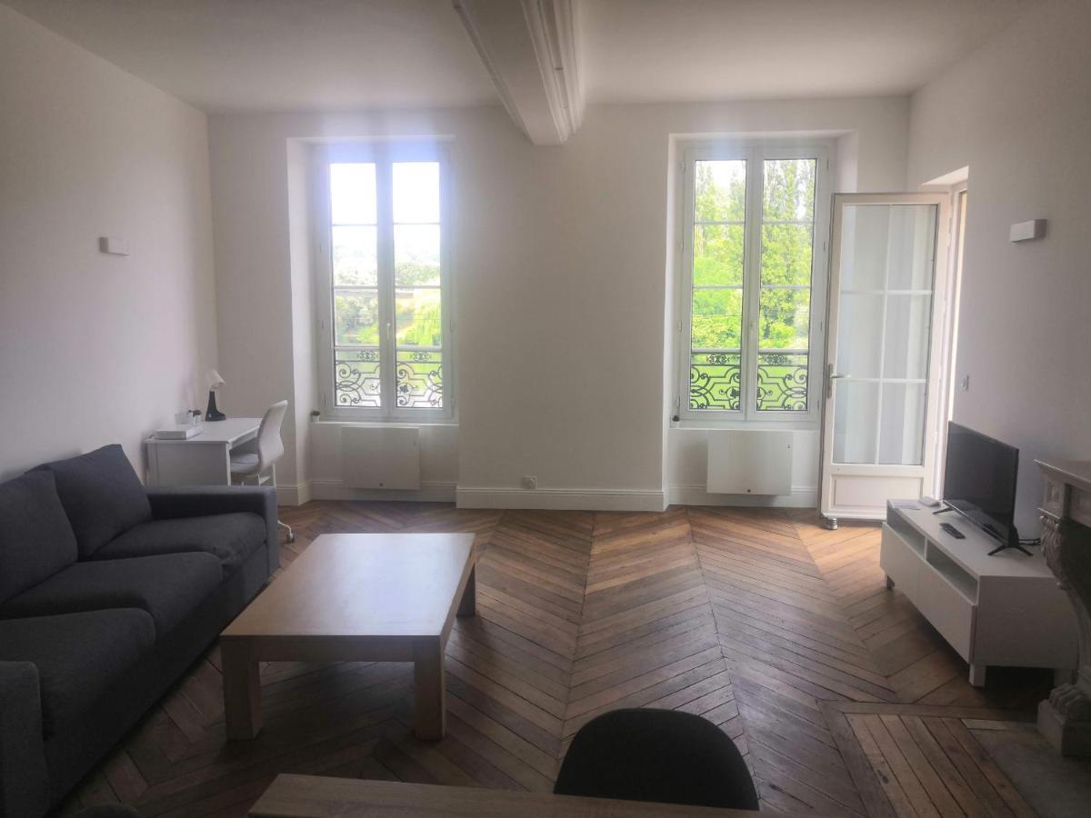 Grand 2P Terrasse Bord De Seine Apartment Mantes-la-Jolie Exterior photo